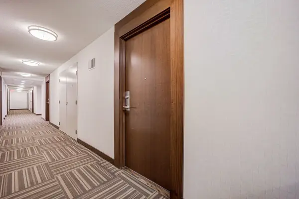 151 Village Green SQ #506, Toronto E07, ON M1S 0K5