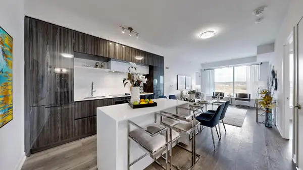 2 David Eyer RD #626, Richmond Hill, ON L4S 0N6