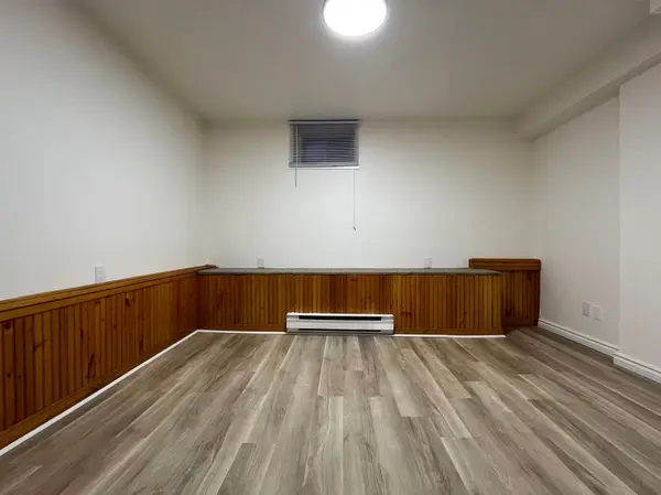 77 King ST #Unit 3, Halton Hills, ON L7G 2G8