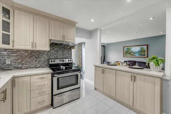 135 Mill ST N, Brampton, ON L6X 2P1