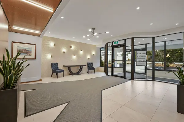 1500 Riverside DR #807, Alta Vista And Area, ON K1G 4J4