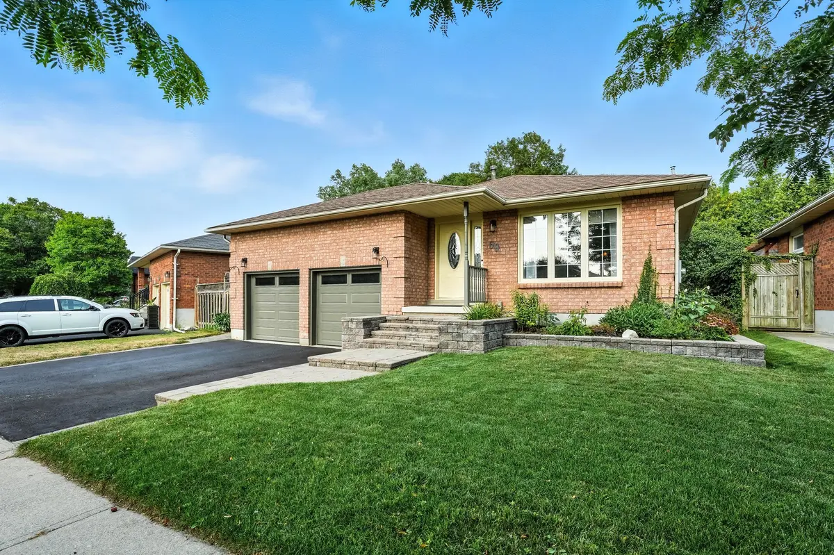 69 Firwood AVE, Clarington, ON L1E 2B2