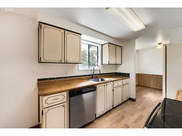 19710 SW JOHNSON ST, Beaverton, OR 97003