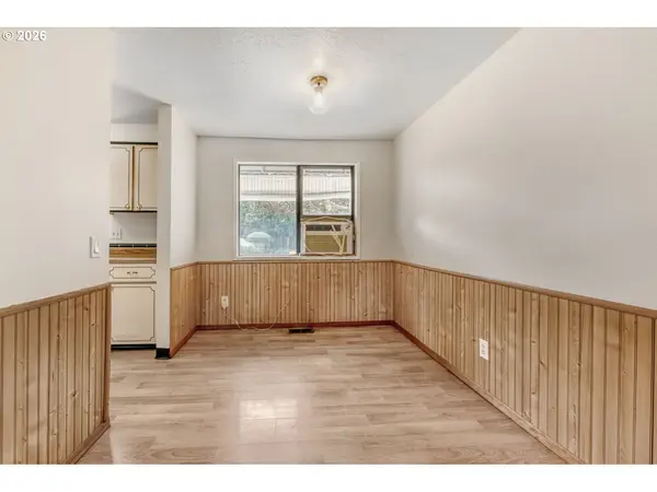 19710 SW JOHNSON ST, Beaverton, OR 97003