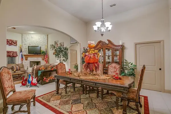 636 Possom Trot Hollow Road, Whitewright, TX 75491