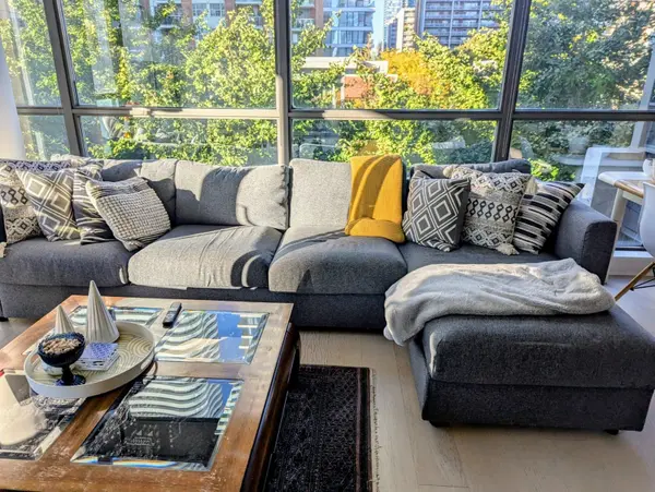 281 Mutual ST #403, Toronto C08, ON M4Y 3C4