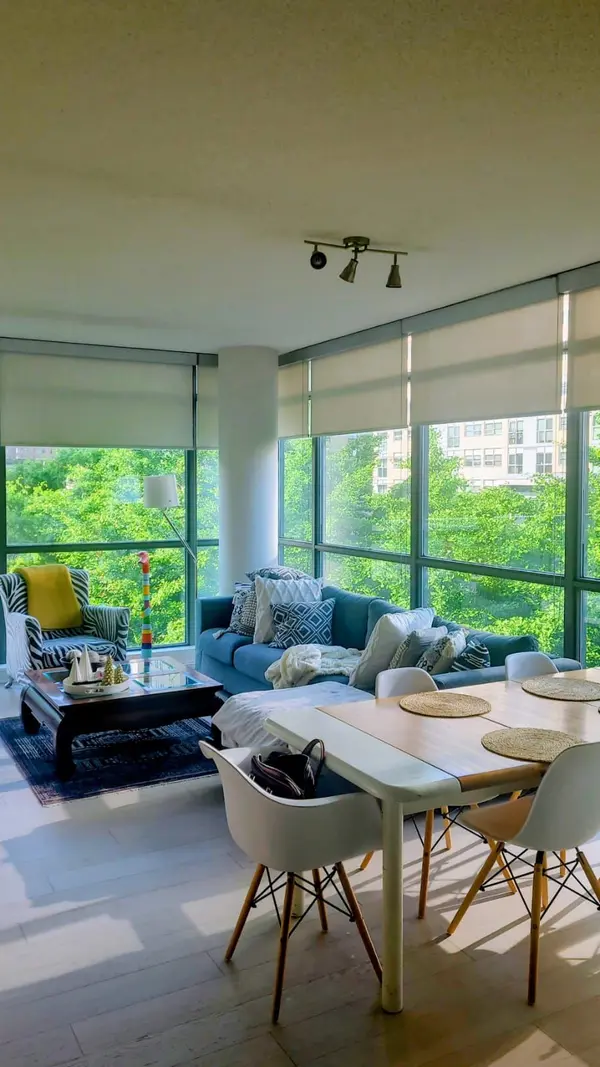 281 Mutual ST #403, Toronto C08, ON M4Y 3C4