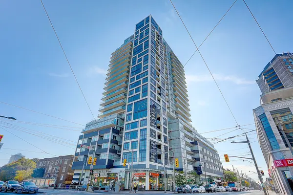 501 St. Clair AVE W #315, Toronto C02, ON M5P 0A2