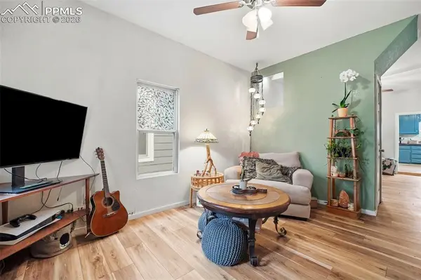 523 W Pikes Peak AVE, Colorado Springs, CO 80905