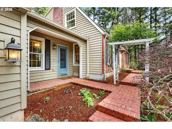 17601 S DICK DR, Oregon City, OR 97045