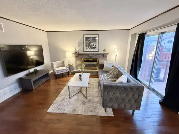 1762 Meadowview AVE, Pickering, ON L1V 3G8