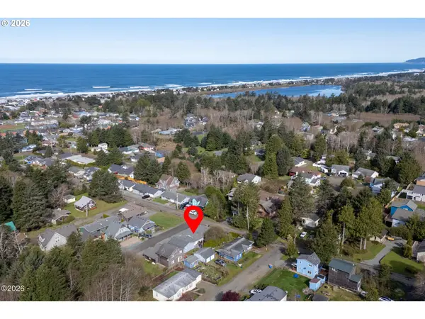 102 S OCEAN AVE, Rockaway Beach, OR 97136