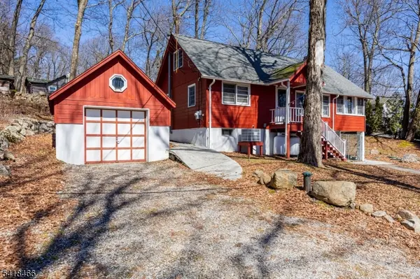 19 Amicalola Rd, Vernon Twp., NJ 07462