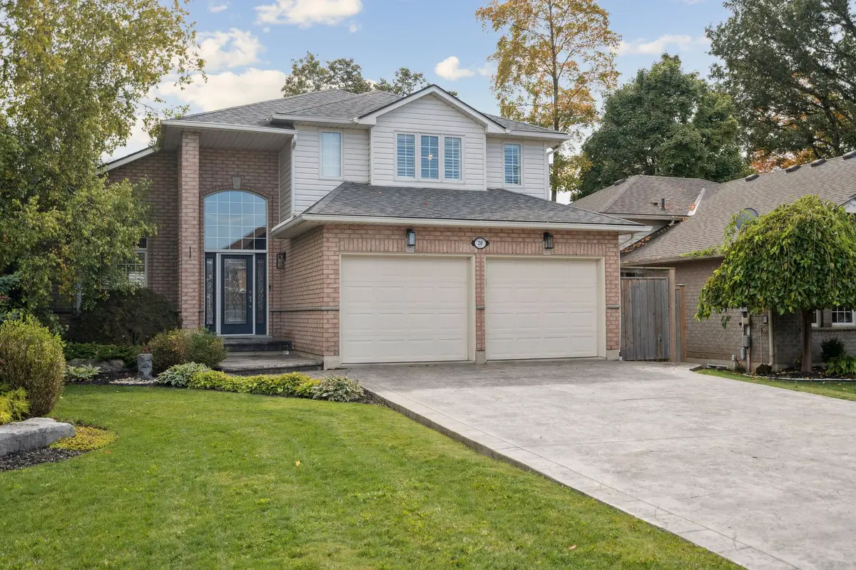 20 Scottswood LN, Haldimand, ON N3W 2M4