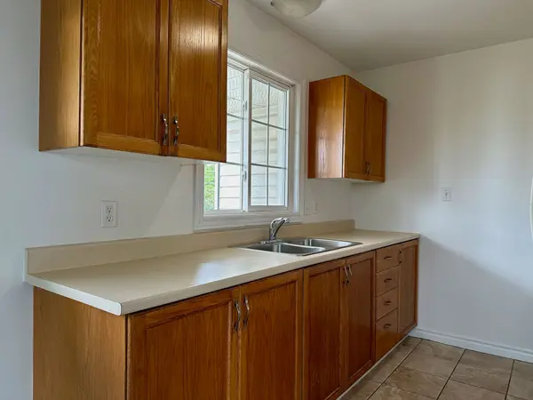 780 PROGRESS AVE, Kingston, ON K7M 9E4