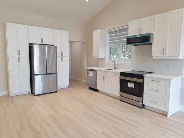 165 Bay ST E #2, Blue Mountains, ON N0H 2P0