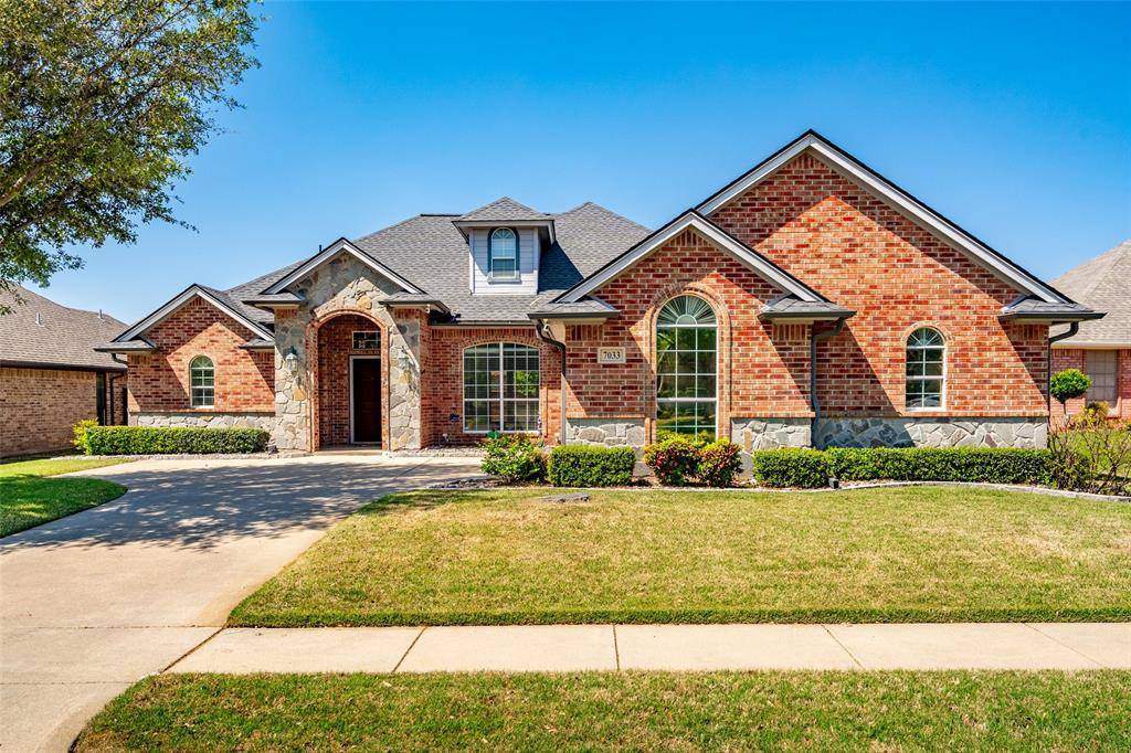 7033 Ridge Crest Drive, North Richland Hills, TX 76182