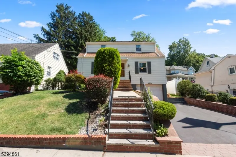 692 Passaic Ave, Kearny Town, NJ 07032