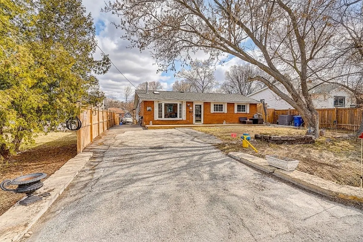 298 Annshiela DR, Georgina, ON L4P 3A5