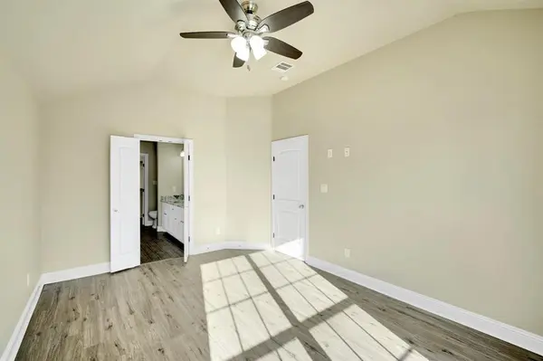 110 S Watson Street, Alvarado, TX 76009