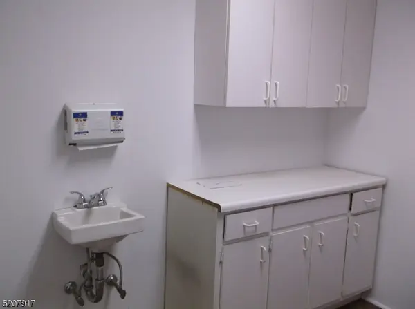 179 Illinois Ave, Paterson City, NJ 07503