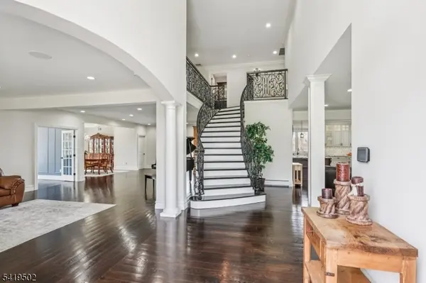 73 Maple Ave, Wayne Twp., NJ 07470