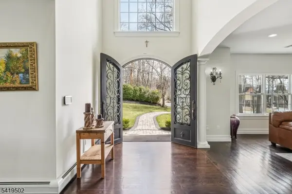 73 Maple Ave, Wayne Twp., NJ 07470