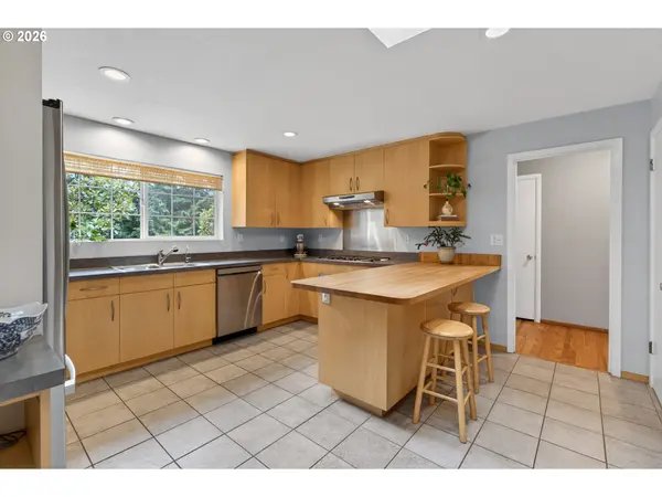 4103 SW LEE ST, Portland, OR 97221