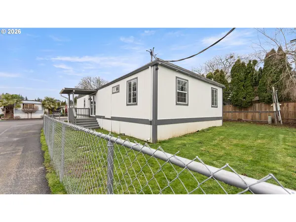 15758 SE HIGHWAY 224 #85, Damascus, OR 97089