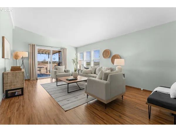 51374 SE Hoodview DR, Scappoose, OR 97056