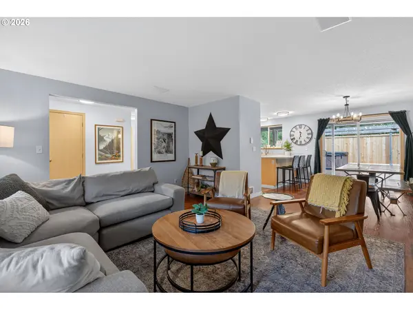 27420 E WELCHES RD, Welches, OR 97067