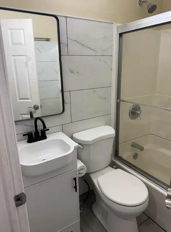 22641 Albion AVE, Farmington Hills, MI 48336