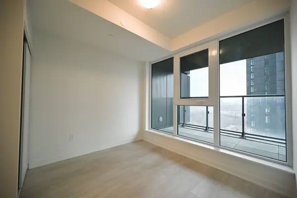 5 Quarrington LN #901, Toronto C13, ON M3C 0S5