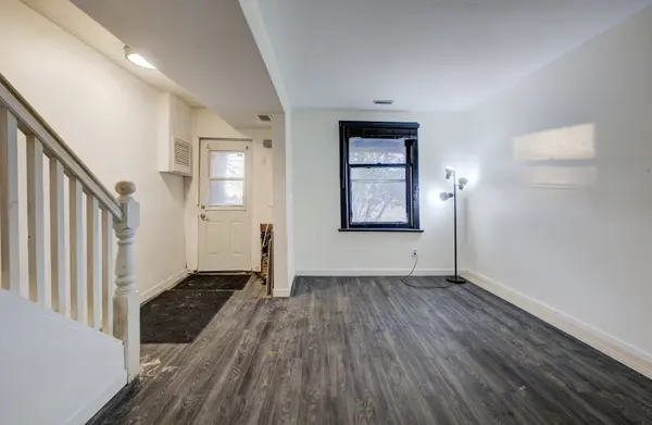 898 Eastern AVE, Toronto E01, ON M4L 1A4