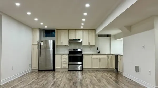 2642 Sapphire DR #Bsmt, Pickering, ON L1X 0H3