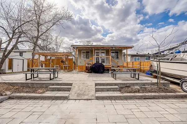 298 Annshiela DR, Georgina, ON L4P 3A5