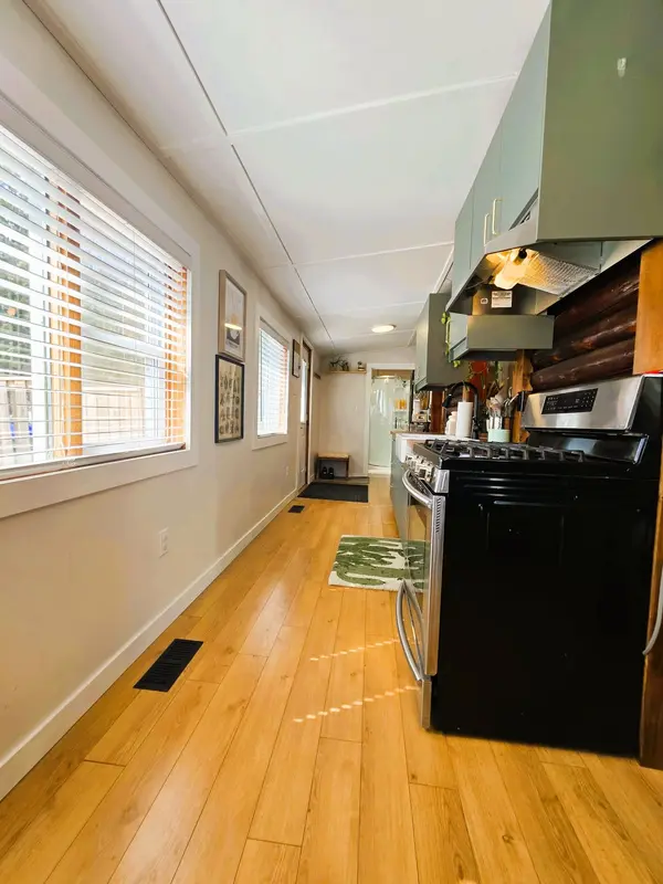 2224 Lakeshore RD E, Oro-medonte, ON L0L 1T0