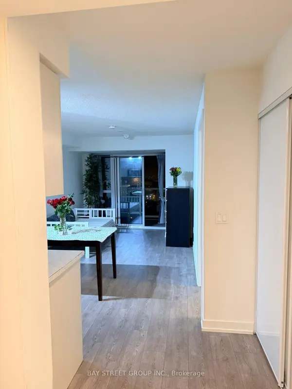 10 Wilby CRES #1602, Toronto W04, ON M9N 1E5