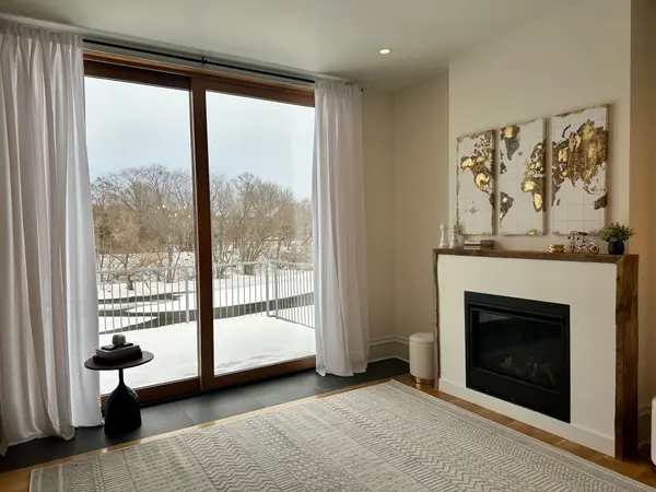 73 Grand River ST N, Brant, ON N3L 2M3