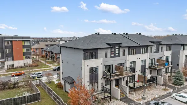 442 Via Verona AVE #22, Barrhaven, ON K2J 6B3