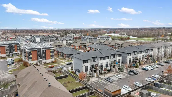 442 Via Verona AVE #B, Barrhaven, ON K2J 6B3