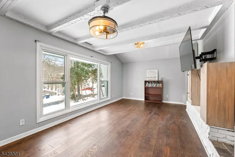 50 E Shore Dr, Vernon Twp., NJ 07462