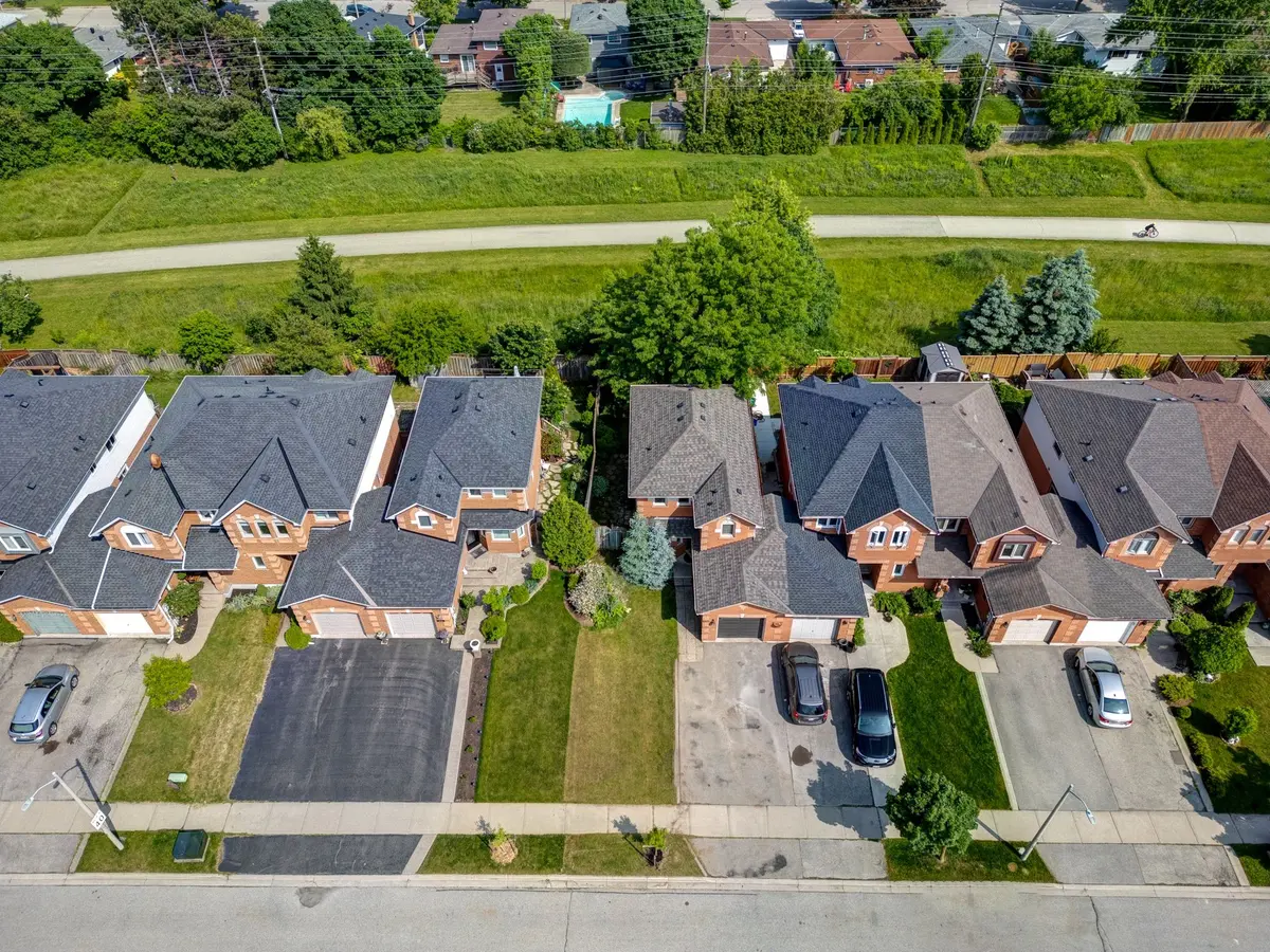 510 Taylor CRES, Burlington, ON L7L 6G3