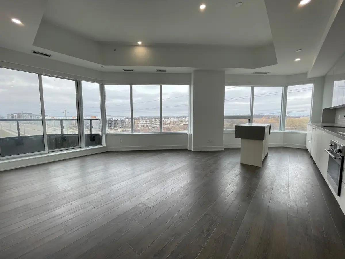 2489 Taunton RD #412, Oakville, ON L6H 0G3