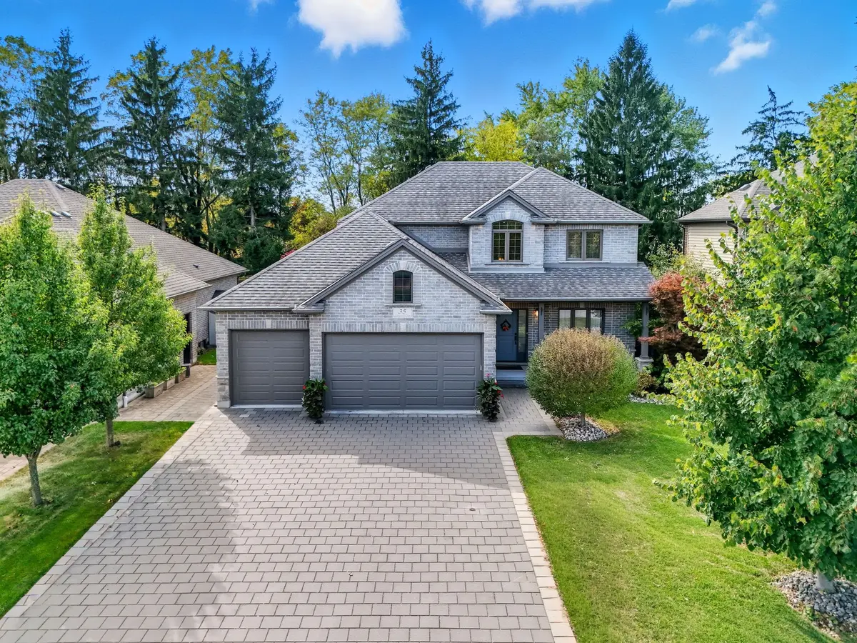 35 Caverhill CRES, Middlesex Centre, ON N0L 1R0