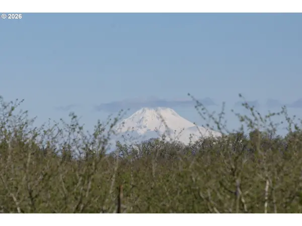 10418 CHAMPOEG RD, Aurora, OR 97002