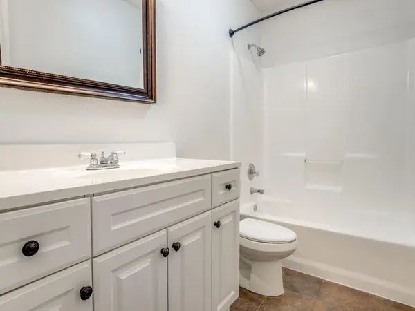 10917 Hornby Street, Fort Worth, TX 76108