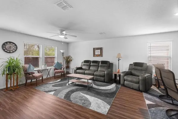 240 Westpark Drive, Anna, TX 75409