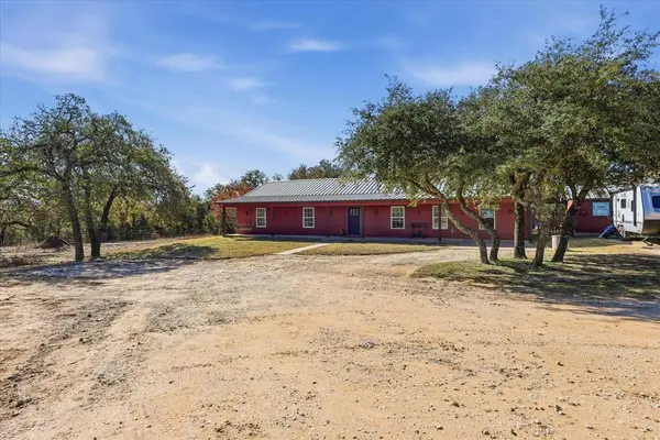 8980A County Road 156, Bluff Dale, TX 76433