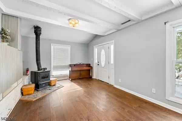 50 E Shore Dr, Vernon Twp., NJ 07462